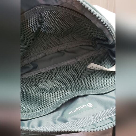 Lululemon Everywhere Belt Bag  - Picture 2 of 4